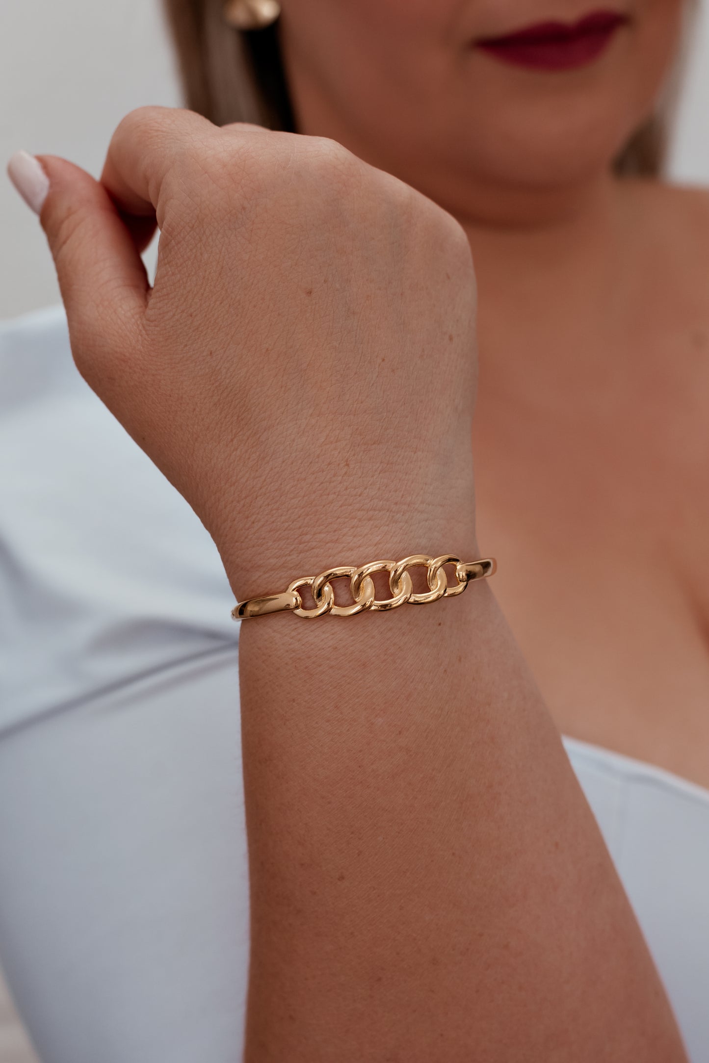 Pulseira de elos entrelaçados