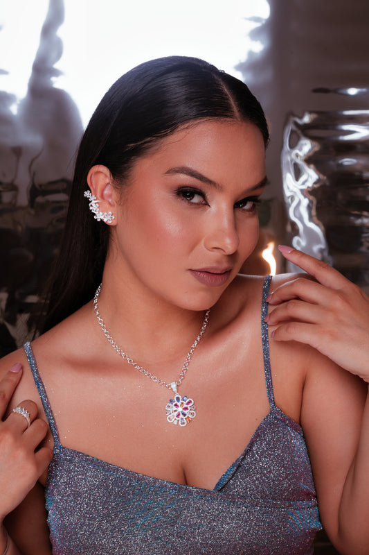 Collar Flor Grande con Zirconias