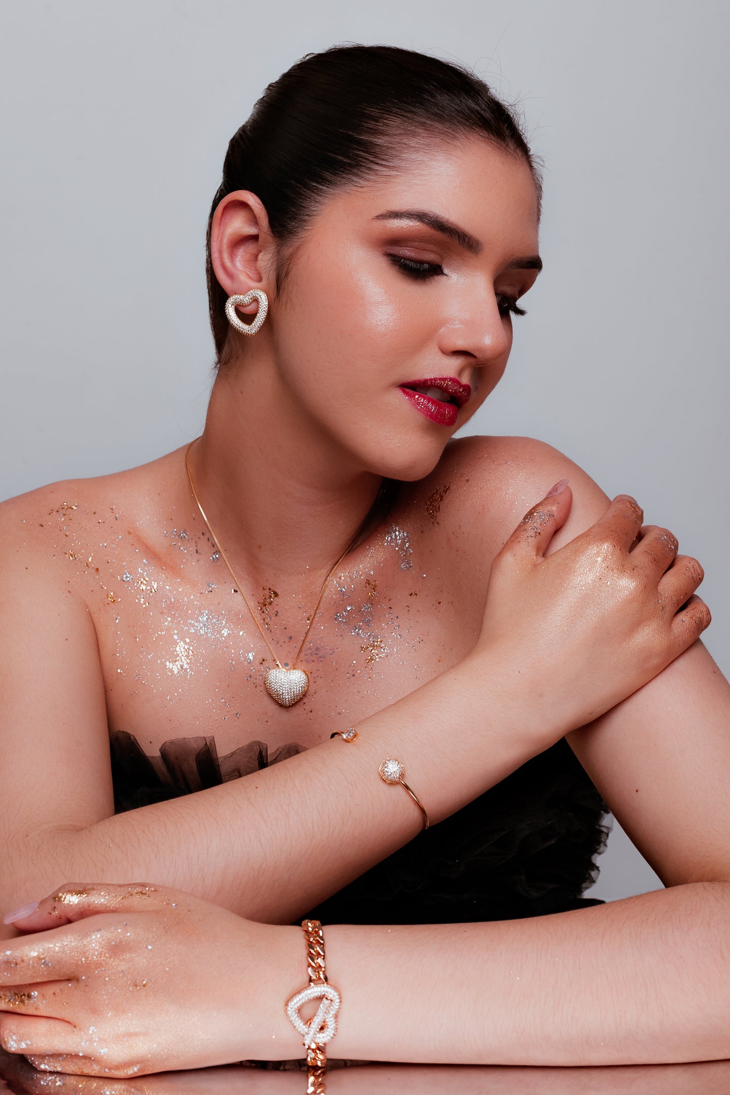 Pulsera con Eslabones y Corazon con Zirconias