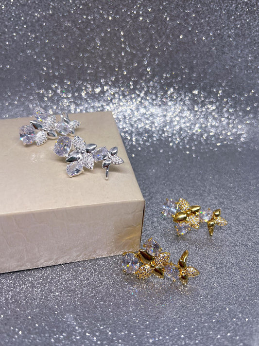 Caravanas Earcuff Con Flores y Zirconias Grandes