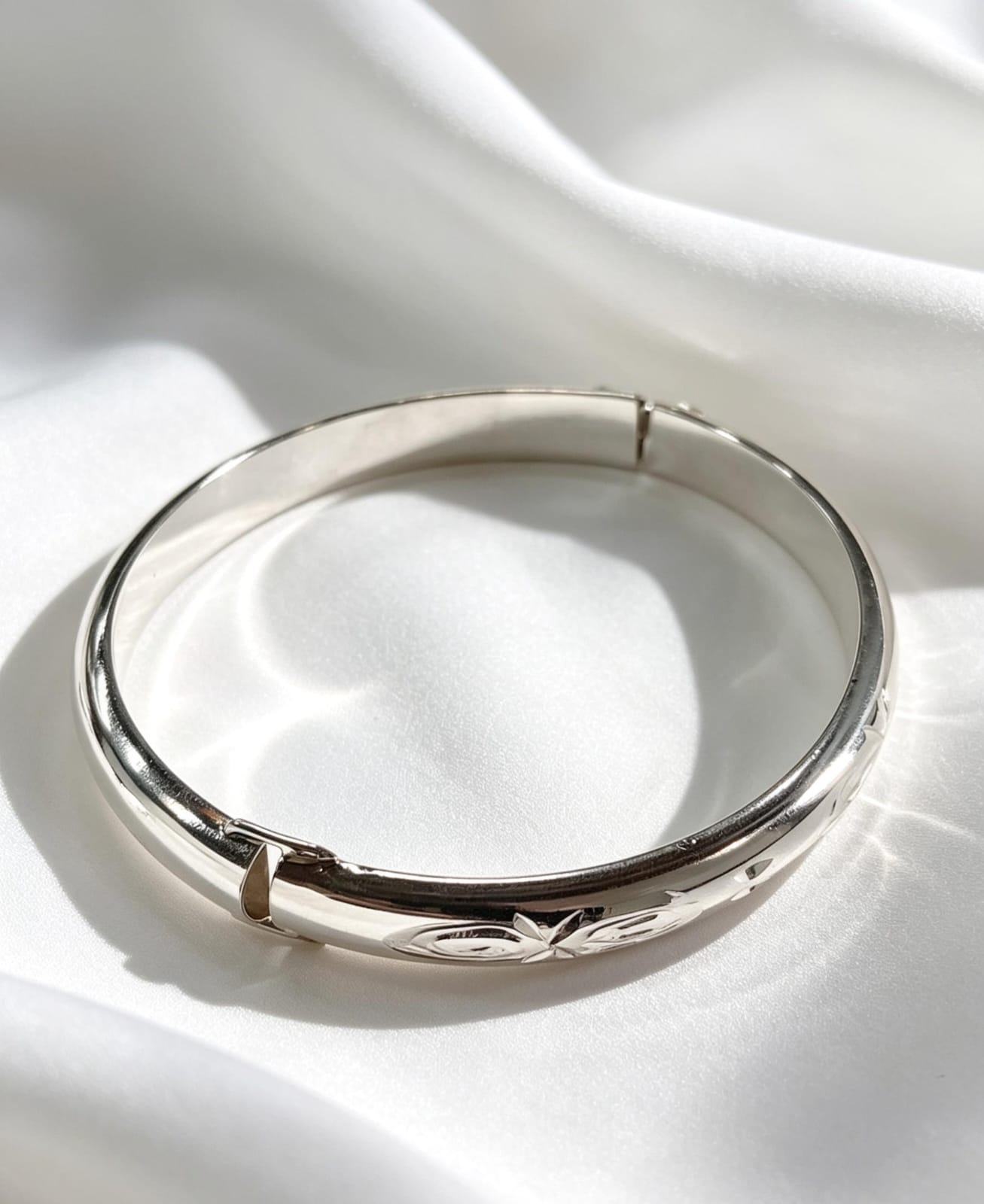 Bracelete grosso texturizado