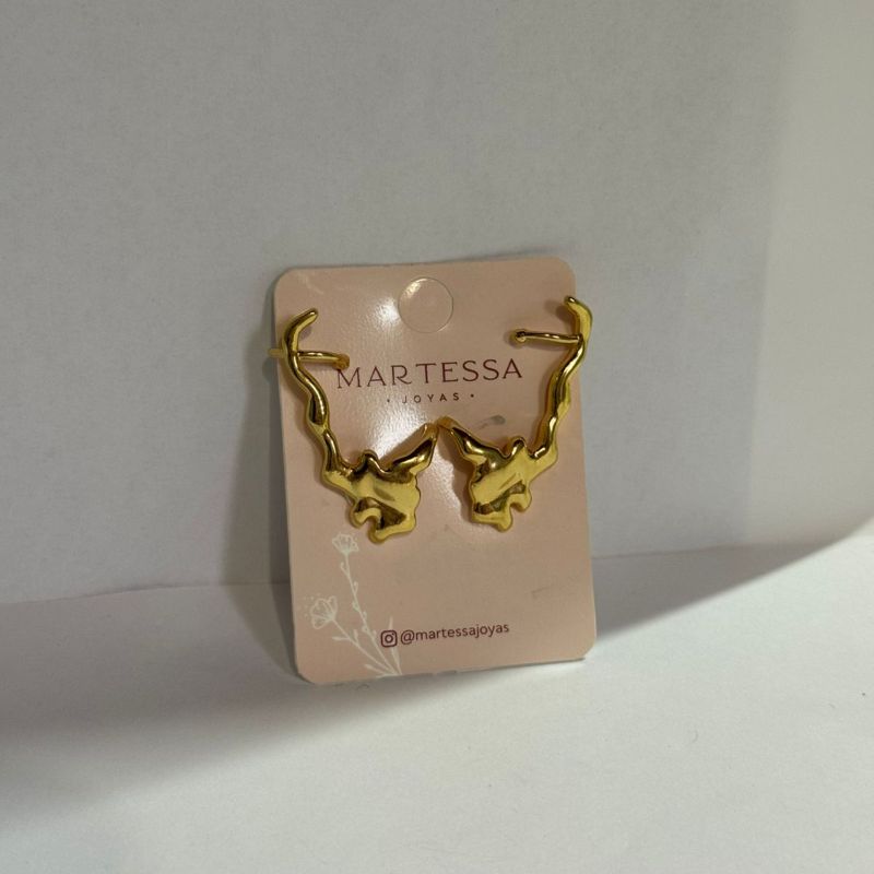 EAR CUFF DERRETIDO