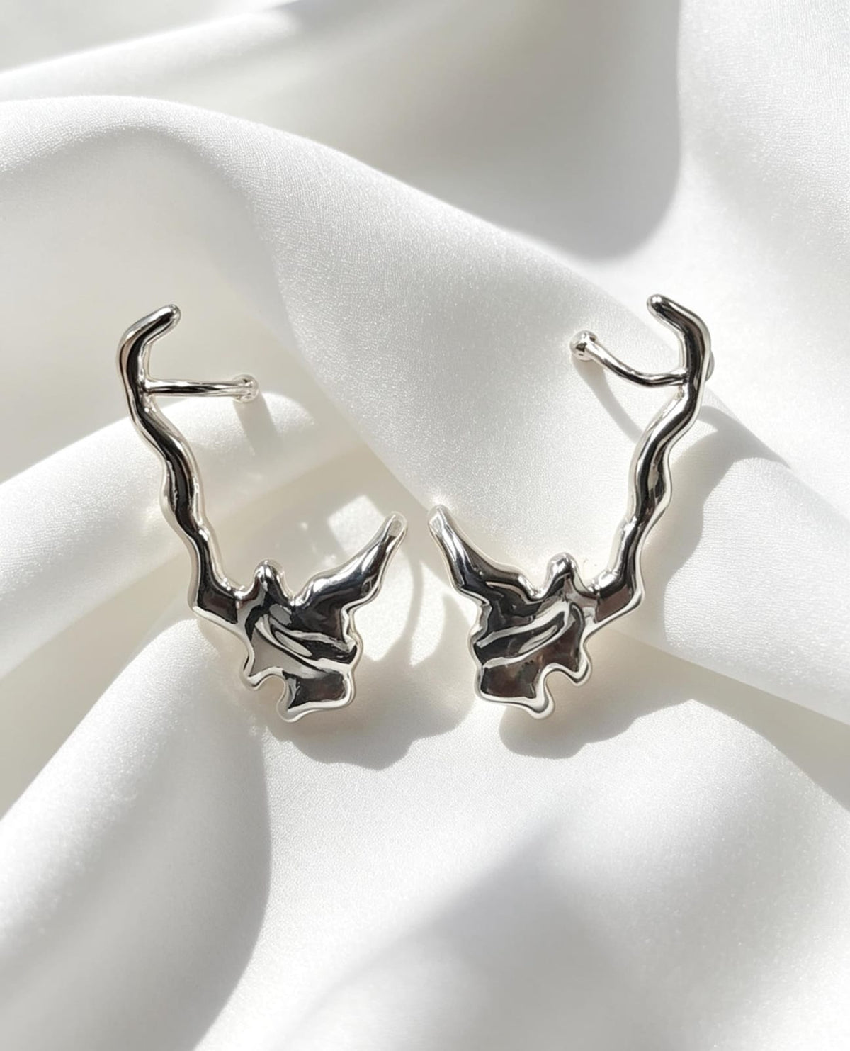 EAR CUFF DERRETIDO