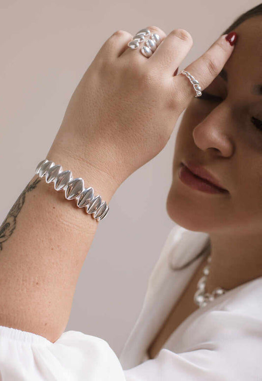 Voluminosa y satinada