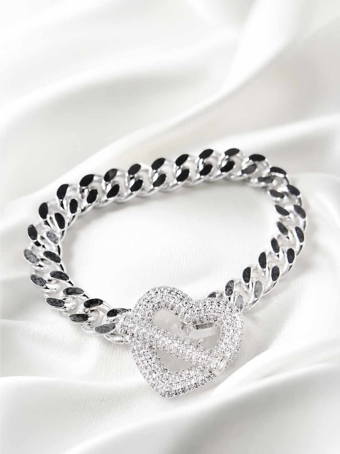 Pulseira coracao zirconias