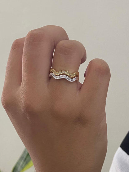 Anel Wave Ajustável com Zircônias