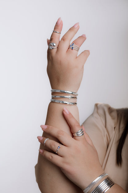 Brazalete Textura Elegante