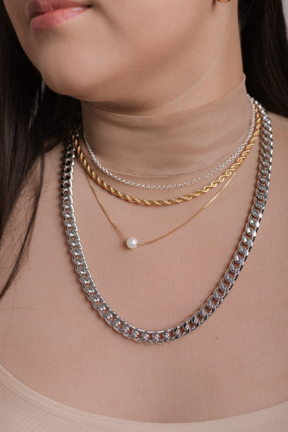 Collar de veneziana con perla