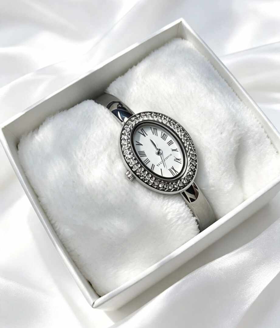 Reloj Inspiration Oval con Cristales