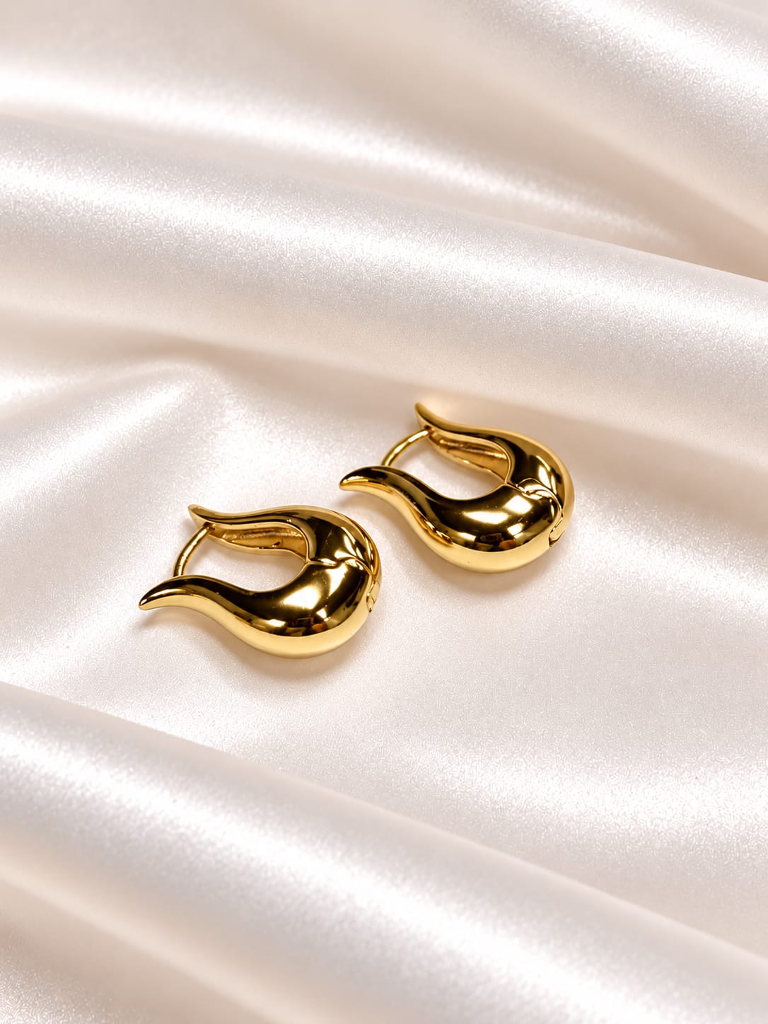 Arito liso gota en baño de oro