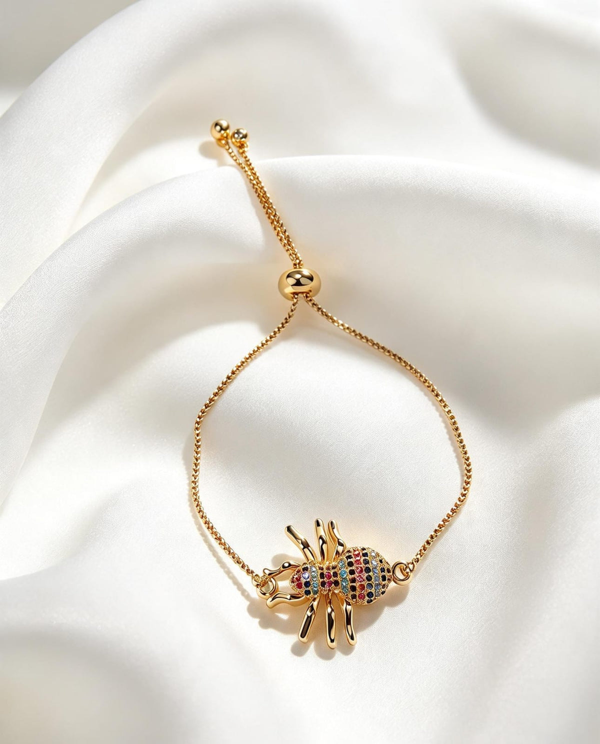 Pulsera con microcirconias en forma araña en oro
