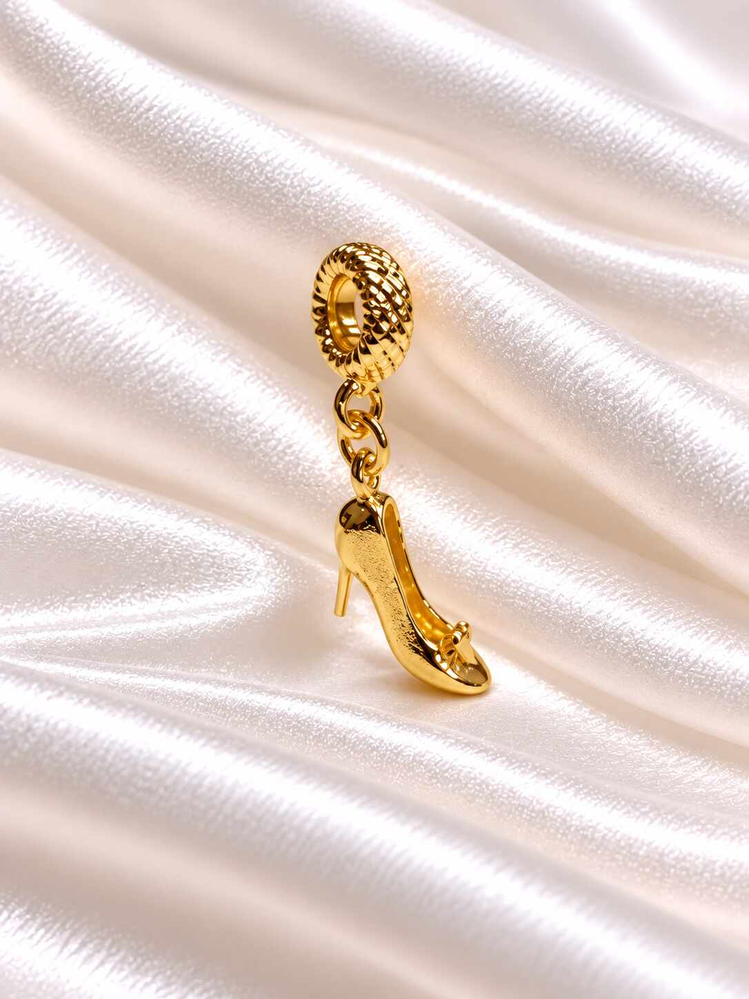 Elegancia Femenina baño oro
