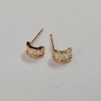 BRINCO CURVO ZIRCONIA