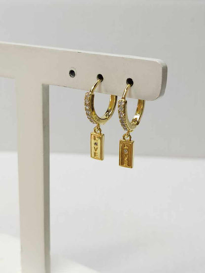 Brinco Love Pendente