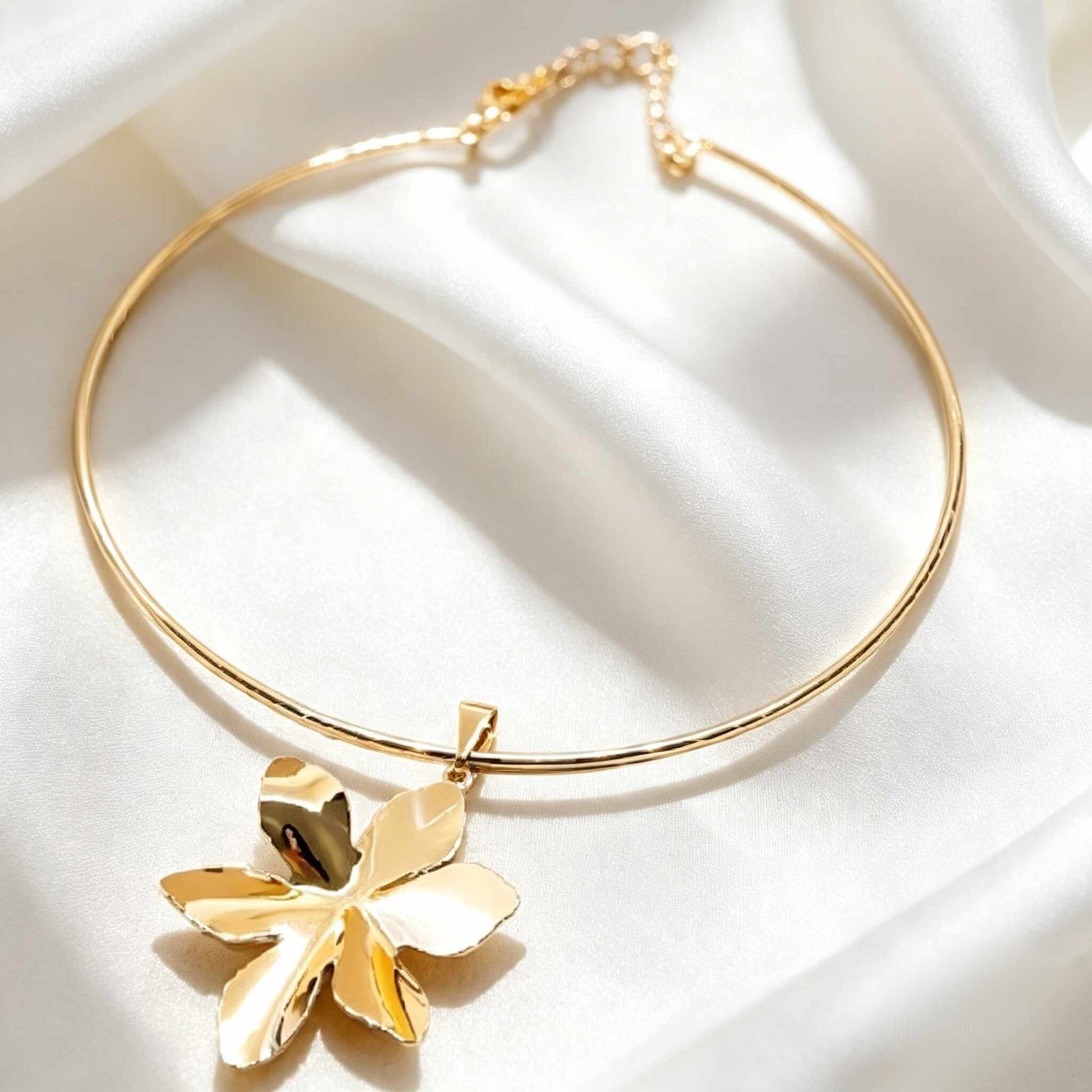 CHOKER SEIS PETALAS SUMMER