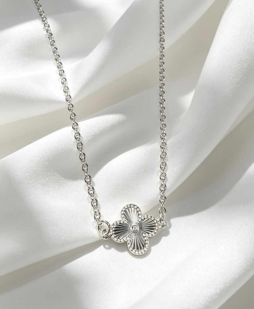 Choker de trébol 