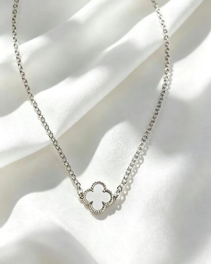 Colar trevo white