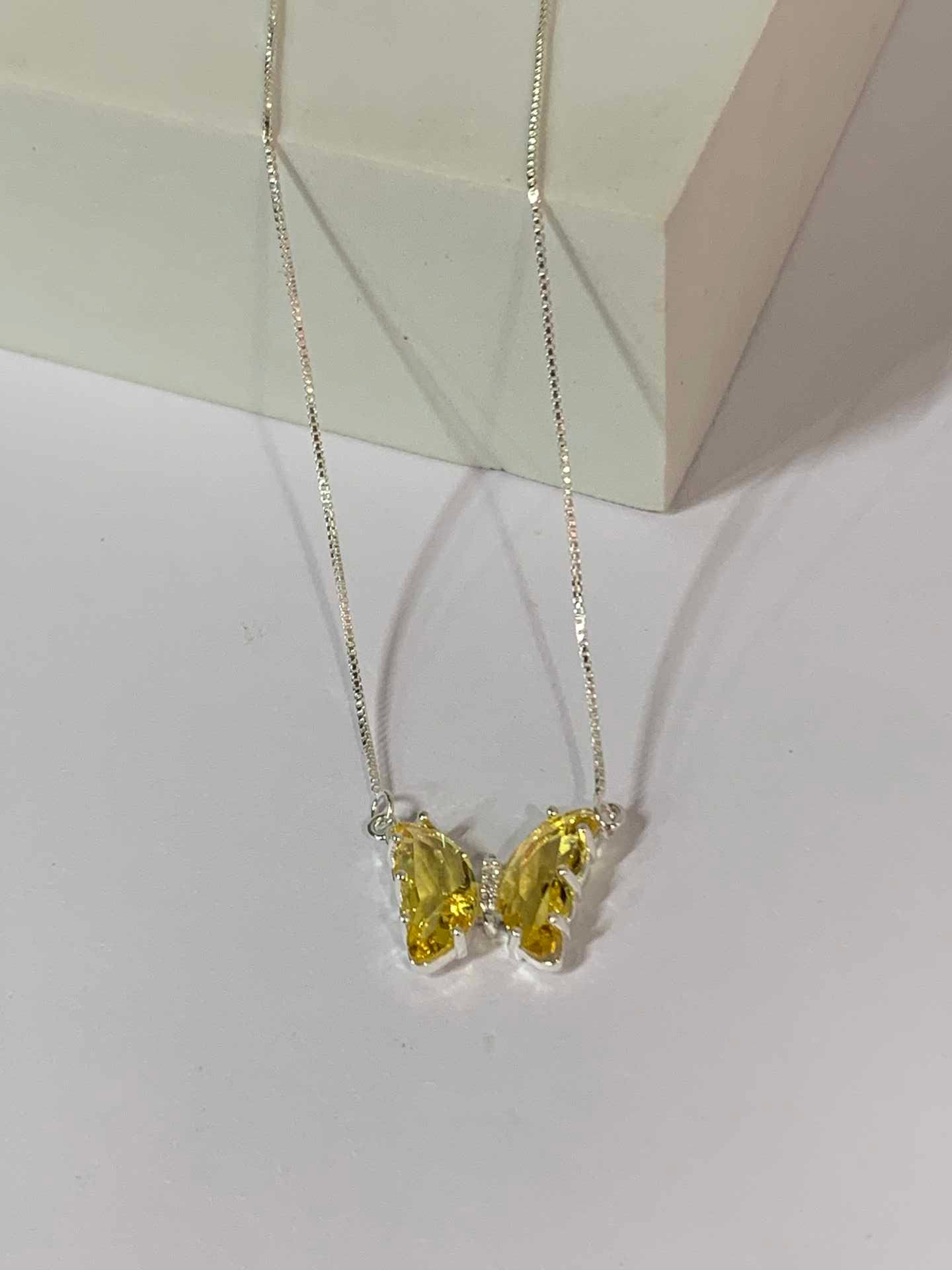 COLAR YELLOW