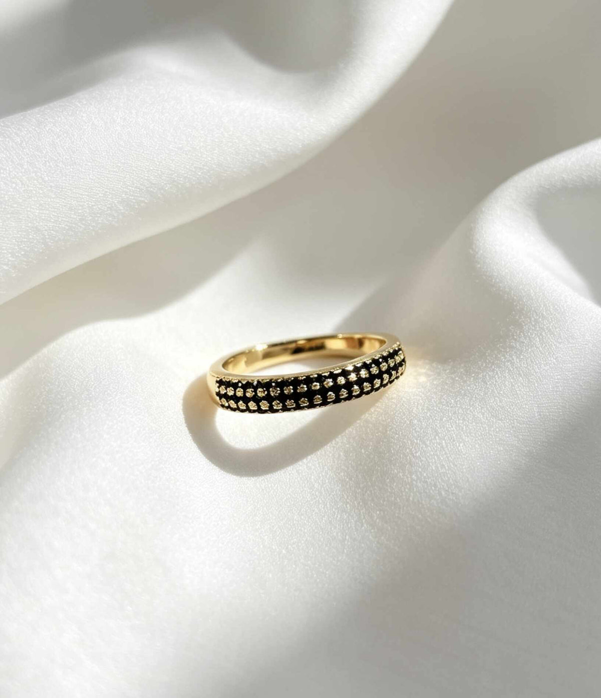 Anel Zirc Black