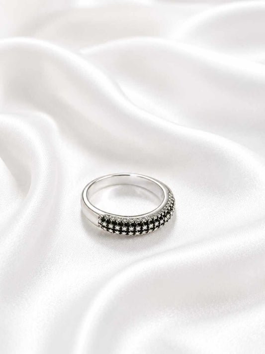 Anel Zirc Black