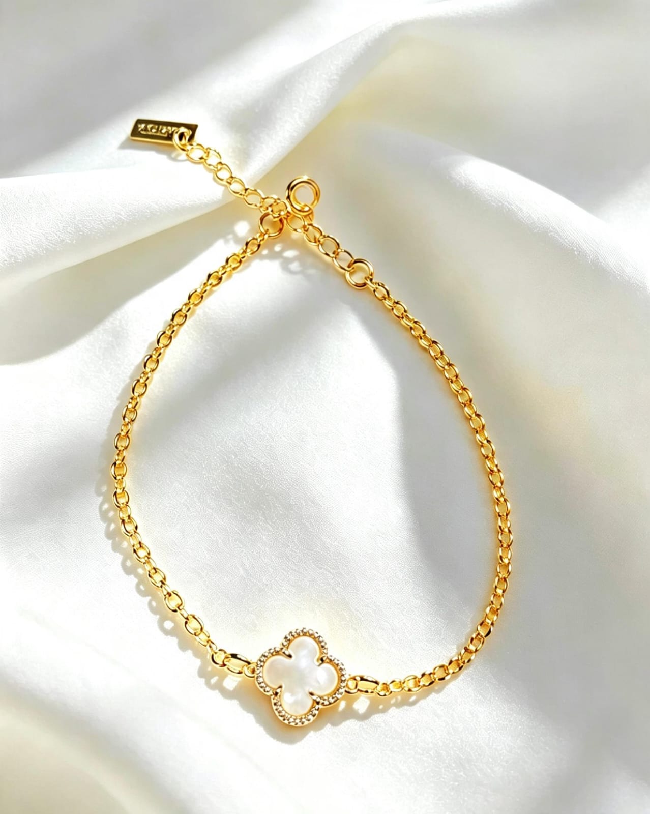 Pulsera trébol white