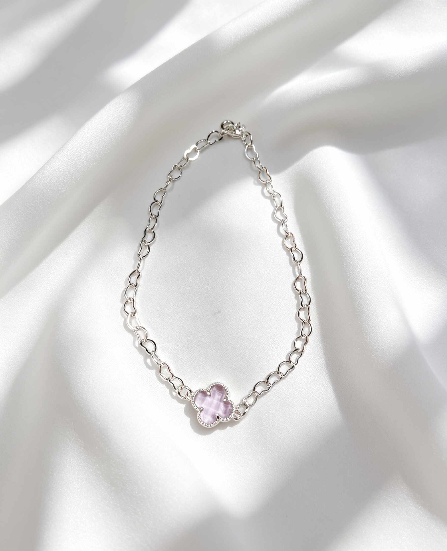 Pulseira trevo rosa 