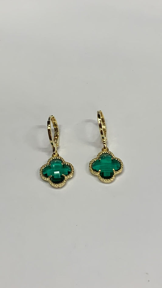 Trébol verde esmeralda